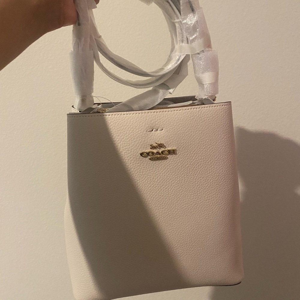 Coach bucket purse !!!